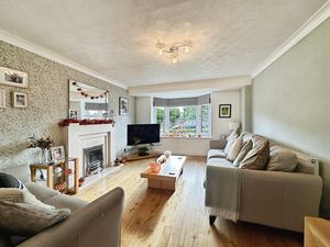 Lounge- click for photo gallery